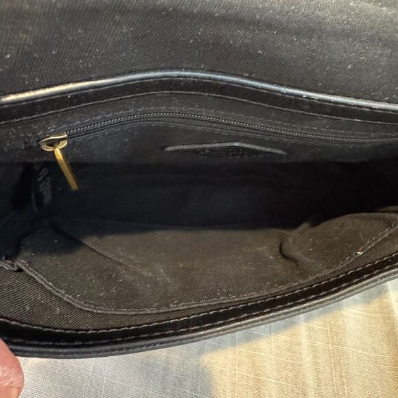 VTG Fossil Black Pebble Leather Crossbody Bag – Emi Saddle, Gold Key - Picture 12 of 13